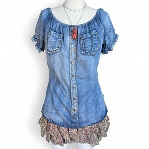 Western cowgirl faux denim style peasant blouse with front pockets and buttons